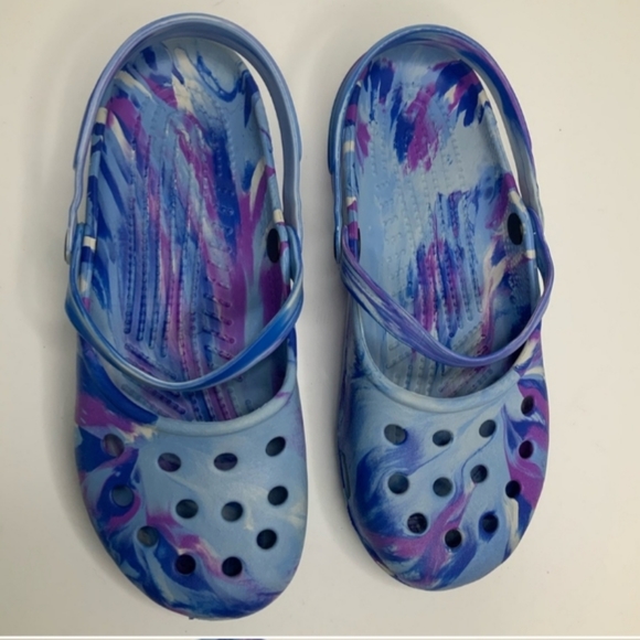 CROCS Shoes - EUC CROCS BlueberrySwirl MaryJane Womens 10/Mens 8